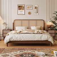 Boho Massivholz-Plattformbett mit Rattan-Kopfteil, Natürliches Rohrgeflecht-Bettgestell für Schlafzimmer mit Warmem Walnuss-Finish
