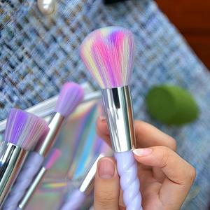 Kit de pinceaux correcteurs pour fond de teint à poignée spirale <span class=keywords><strong>en</strong></span> cristal scintillant, lot de 10 pinceaux de <span class=keywords><strong>maquillage</strong></span> <span class=keywords><strong>licorne</strong></span> <span class=keywords><strong>arc</strong></span>-<span class=keywords><strong>en</strong></span>-<span class=keywords><strong>ciel</strong></span> sans cruauté végétalien - Product Image 4