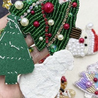Mode série de noël lourd fait à la main perlé 3D patchs d'arbre de noël brodé décorations en feutre à coudre pour vêtements chapeaux