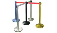 2 mètres de longueur de ceinture Ceinture de contrôle des foules personnalisée Poteau de barrière Noir Queue Stand Pole Stanchions avec ceintures rétractables