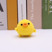 Pendentif porte-clés en forme d'animal mignon en crochet fait main en fil acrylique doux, bijoux tricotés de dessin animé, vente en gros, forme 3D