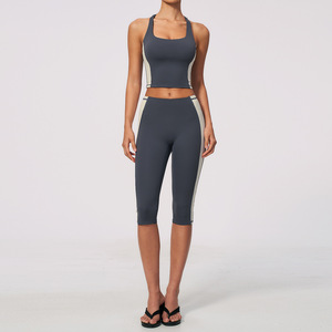 Ensemble de <span class=keywords><strong>sport</strong></span> pour femmes en 6 pièces contrastées, tenue de course et de fitness, vêtements pour femmes à séchage rapide, vêtements de tennis avec shorts - Product Image 2