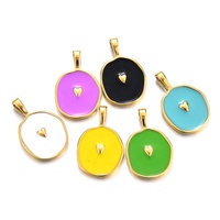Yiwu Aceon acier inoxydable coulée crochet breloque irrégulière ovale rond coloré émail en relief coeur dos côté estampage pendentif
