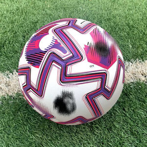 Ballon de football en PU laminé de haute qualité, style 2022, nouveau modèle, doré, Qatar, vente en gros 2023, thermocollé - Product Image 1
