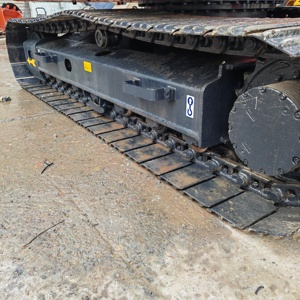 Excavatrice sur chenilles hydraulique Doosan DX140LC d'occasion, faible nombre d'heures, excellent état, équipement de construction robuste - Product Image 6