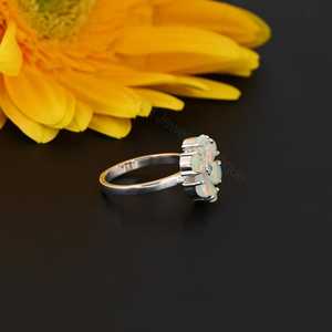 Anillo de Ópalo Etíope Natural con Diseño Floral, Anillo de Ópalo Arcoíris, Anillo de Ópalo para el Día de Nacimiento de Octubre, Regalo de Ópalo para Ella - Product Image 2