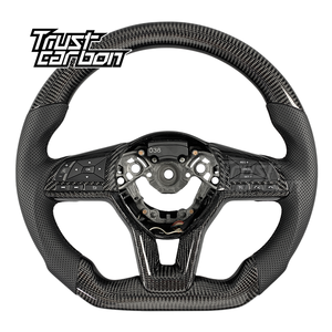 Volant en fibre de carbone personnalisé pour <span class=keywords><strong>Nissan</strong></span> Dark Sky Navara Altima <span class=keywords><strong>Juke</strong></span> Kicks Qashqai avec poignée en cuir perforé noir - Product Image 1