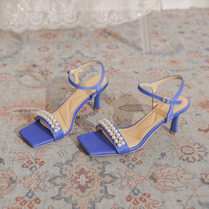 Zapatos de Tacón Alto Stiletto con Correa en el Tobillo y Decoración de Perlas, de Cuero Genuino Negro, Punta Cuadrada, para Mujer, Moda de Verano - Product Image 2
