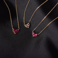 18K Or jaune Copine Rouge Rubis Cristal Amour Coeur Pendentif chaîne Colliers