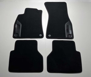 Tapis de sol de voiture universels personnalisés avec logo découpé sur mesure, ensemble de quatre pièces imprimées avec design - Product Image 1