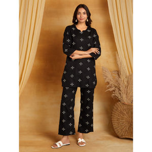 Nouvelle Collection : Ensembles Haut et Pantalon 100% Viscose Rayonne à Imprimé Floral pour Toutes Saisons, Idéal pour les Fêtes, Matériaux Recyclés, Fournisseur Indien - Product Image 1