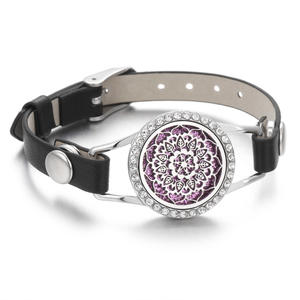 Bracelet diffuseur d'huiles essentielles en cuir et acier inoxydable, design Arbre de Vie, réglable - Product Image 5