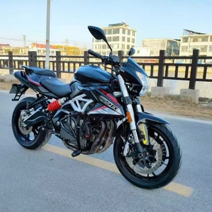 Benelli Huanglong 600, Quattro Cilindri in Linea, Raffreddamento a Liquido, Design <span class=keywords><strong>Sugomi</strong></span>, Carenatura Aerodinamica, Acceleratore Reattivo - Product Image 1