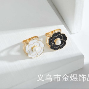 Flower <b>Ring</b> Black White Pearl Inlay Women's Fashion Jewelry Gift Accessory - Product Image 3