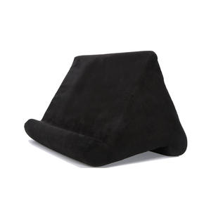 Oreiller de lecture multi-angles en silicone compatible avec iPad, support pour tablette/téléphone pour une utilisation sur le bureau - Product Image 1