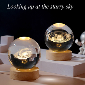 Lampes LED sans fil Boule de cristal 3D Lampes en bois Éclairage Lumière LED personnalisée Base en bois <span class=keywords><strong>Lampe</strong></span> de nuit portable USB Cadeau Décoration - Product Image 5