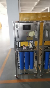 เครื่องกรองน้ำระบบ Reverse Osmosis สำหรับใช้ในครัวเรือน พร้อมปั๊มและถังกรองหลัก 220V - Product Image 3