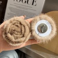Broche en fourrure de vison haut de gamme pour femme, fleur de rose, épingle à chandail, accessoires d'hiver, décoration de vêtements, écharpe