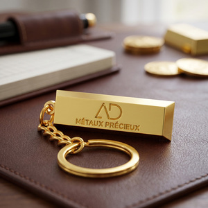 Llavero con Logotipo Personalizado de Fábrica, Metal, Aleación de Zinc, Logotipo Grabado en 3D, Chapado en Oro, Forma de Barra Rectangular, Venta al Por Mayor - Product Image 3