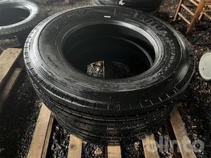 Pneus de camion en gros TBR pour le Canada BT215 385/65R22.5 385/65/22.5, pneus radiaux sans chambre à air, llantas - Product Image 1