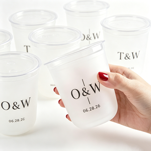 Vasos de Plástico PET Transparentes en Forma de U para Té de Burbujas Boba de 10oz y 9oz con Logotipo Personalizado para Bodas y Compromisos, con Tapas - Product Image 1