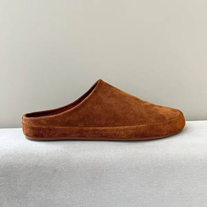 Vente en gros usine – Mules élégantes et décontractées pour hommes en cuir de vachette véritable haut de gamme, à bout fermé, avec design perforé respirant - Product Image 5