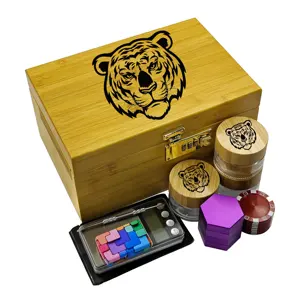 Hot-Selling Custom Pattern Smoke Accessories Set Portable Tobacco and Herb Smoking Kit with Lighter Bamboo Wooden Box Storage