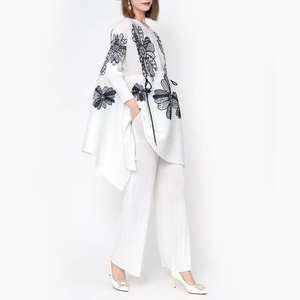 Miyake 2023 automne/hiver européen Style indien fleur Sarge taille costume mode plis s'il vous plaît femmes deux pièces ensemble avec cordon de tirage - Product Image 6