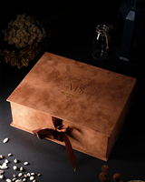 Boîte cadeau en velours réutilisable et portable, design personnalisé, avec logo en feuille d'or, ruban en satin bordeaux pour invitation de mariage