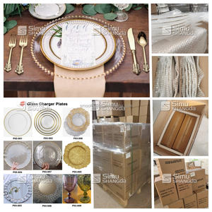 <span class=keywords><strong>Assiettes</strong></span> de décoration de mariage 13 pouces, plaques carrées en plastique doré, style vintage, bord ajouré, pour banquet et dîner - Product Image 4
