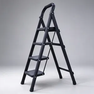 Échelle en aluminium multi-usages avec marches antidérapantes pour usage intérieur - Product Image 1