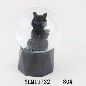 Customized Luxury Cute Wholesale Glitter Resin Base Glass <strong>Cat</strong> <strong>Snow</strong> <strong>Globe</strong> With Black <strong>Cat</strong> Inside for Gifts Souvenir - Product Image 2