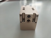 Nouvelle pièce à main OEM ODM HGO Macro Channel Laser Stack personnalisée haute précision 755nm 808nm 1064nm 2400W 240 bars