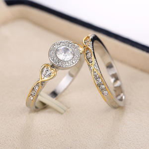 Anello di Diamanti H102 in Oro Bianco, Taglio Brillante Rotondo, Diamante Naturale, Gioiello da Donna per Fidanzamento, Colore G, Design a Cuore - Product Image 4