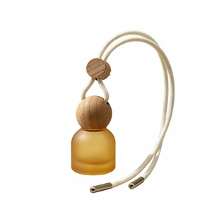 10ML Luxury car <b>diffuser</b> <b>bottle</b> Brown hanging <b>reed</b> <b>diffuser</b> Wood lid car freshener 10ml car interior <b>diffuser</b> - Product Image 1