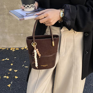 Bolso Bandolera Premium para Mujer con Cierre de <span class=keywords><strong>Cremallera</strong></span>, Cuero PU Ligero con Estampado de Marta, Diseño Espacioso para Uso Diario - Product Image 4