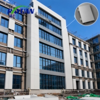 Revêtement extérieur en alliage d'aluminium à profil carré, résistant aux intempéries, avec espacement personnalisé pour tours de bureaux et villas