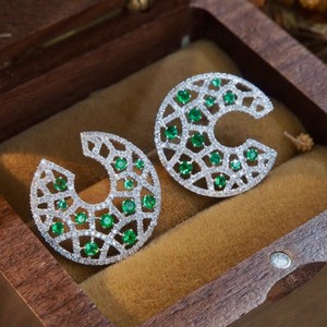 Eleganti Orecchini a Perno di Lusso, Gioielli Vintage Chic da Donna, per Feste e Uso Quotidiano, Idea Regalo - Product Image 1
