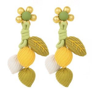 Fabricants Vente en gros Nouveau tissu tissé à la main Style pastoral Couleur contrastée Boucles d'oreilles fleur Boucles d'oreilles d'été - Product Image 6