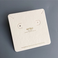 Carte d'emballage personnalisée pour bijoux, en carton blanc et rose, avec logo et texte, pour colliers et boucles d'oreilles
