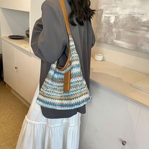 Sac fourre-tout populaire en paille tressée pour femme, style bohème, idéal pour l'été et la plage, avec porte-monnaie - Product Image 5