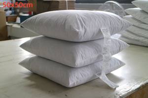 <span class=keywords><strong>Oreiller</strong></span> d'insertion de plumes de canard personnalisé en usine Inserts de coussin 18x18 pouces avec housse en coton - Product Image 3