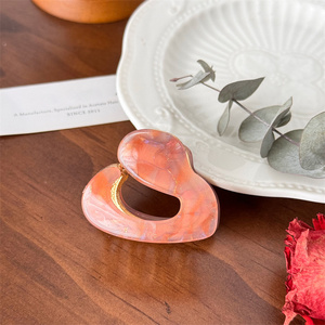 2024 venta al por mayor estilo coreano acrílico hoja brillo pinza para el cabello para mujeres damas moda cangrejo en forma de pinza para el cabello abrazaderas joyería para el cabello - Product Image 2