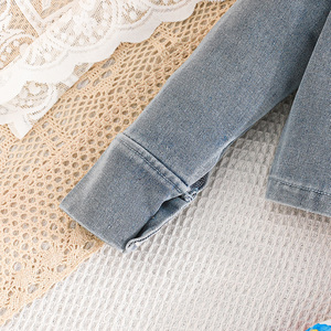 ชุดเสื้อผ้าเด็กสำหรับเด็กผู้หญิงอายุ 3 8 ปี ผ้าฝ้ายเดนิมลายดอกไม้สไตล์จีนระบายอากาศได้ดี ชุดแฟชั่นหรูหรา - Product Image 4