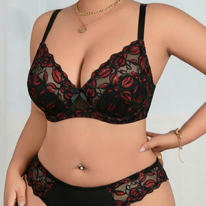 Retro red and black rose <b>lace</b> plus size lingerie, push-up, high <b>elasticity</b>, breathable, lightweight mesh plus size lingerie. - Product Image 3