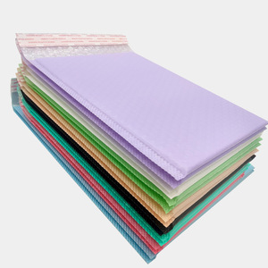 Enveloppe à bulles personnalisée avec logo, écologique, biodégradable, légère, durable, auto-adhésive, imperméable et résistante aux perforations - Product Image 1