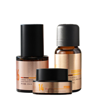Collection de soins exfoliants à base d'algues Spongilla pour une peau éclatante et efficace contre l'hyperpigmentation, traitement du mélasma et élimination des taches pigmentaires.