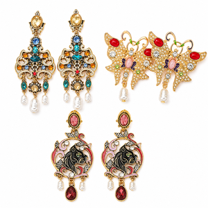 Orecchini pendenti vintage bianchi con perline, gioielli eleganti da donna alla moda - Product Image 1