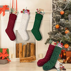 Chaussettes de Noël tricotées de 18 pouces, vente en gros, style nordique classique, décoration familiale, sacs cadeaux pour bonbons, personnalisables - Product Image 3
