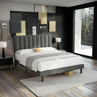 Lit double moderne et minimaliste, rembourré en tissu, avec cadre en teck, tailles personnalisables pour les petits appartements, meubles de chambre à coucher